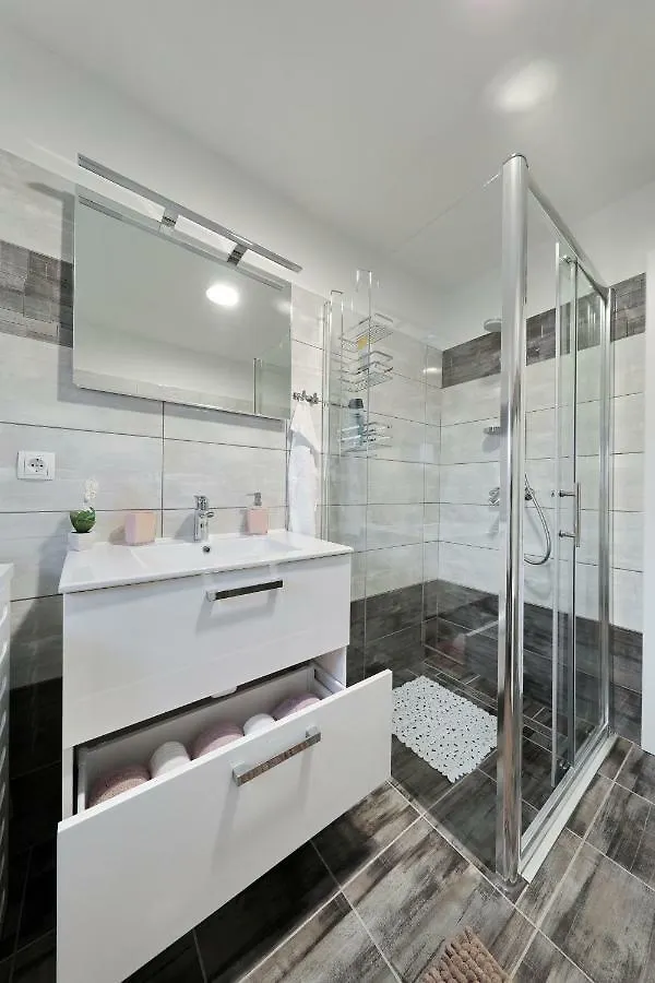 Holiday Home Hrast Croatia